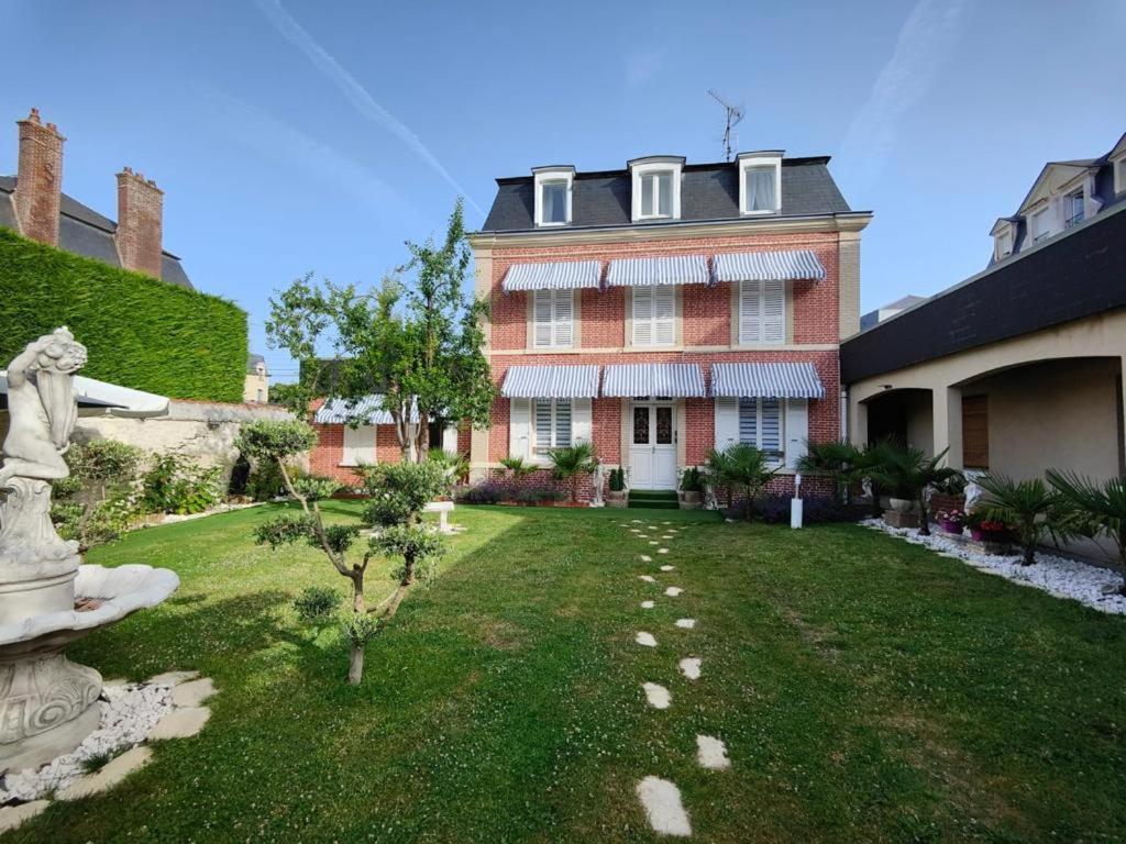 Appartement En Residence Gisors Ngoại thất bức ảnh