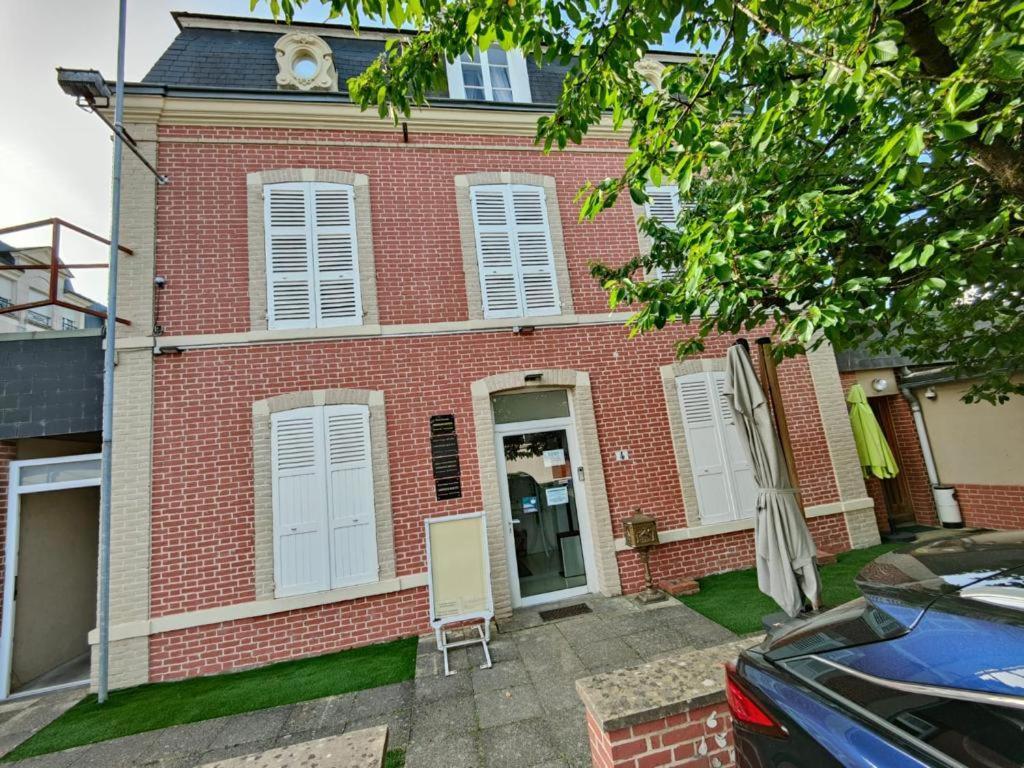 Appartement En Residence Gisors Ngoại thất bức ảnh